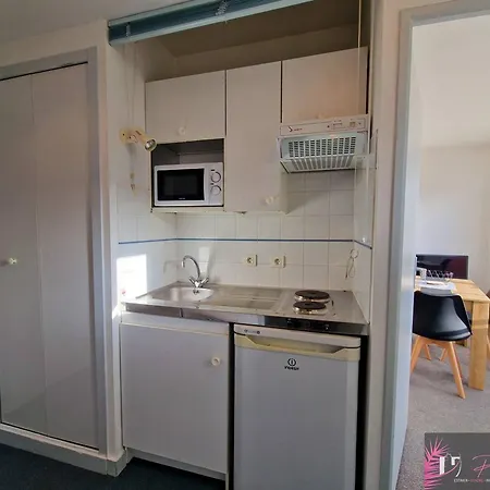 Lumineux Avec Balcon Pres De La Plage, Parking, Wifi - Fr-1-825-51 * La Rochelle (Charente-Maritime)